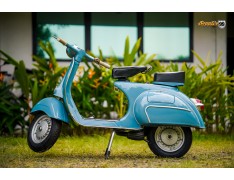 Vespa 150 Medium Blue Classic